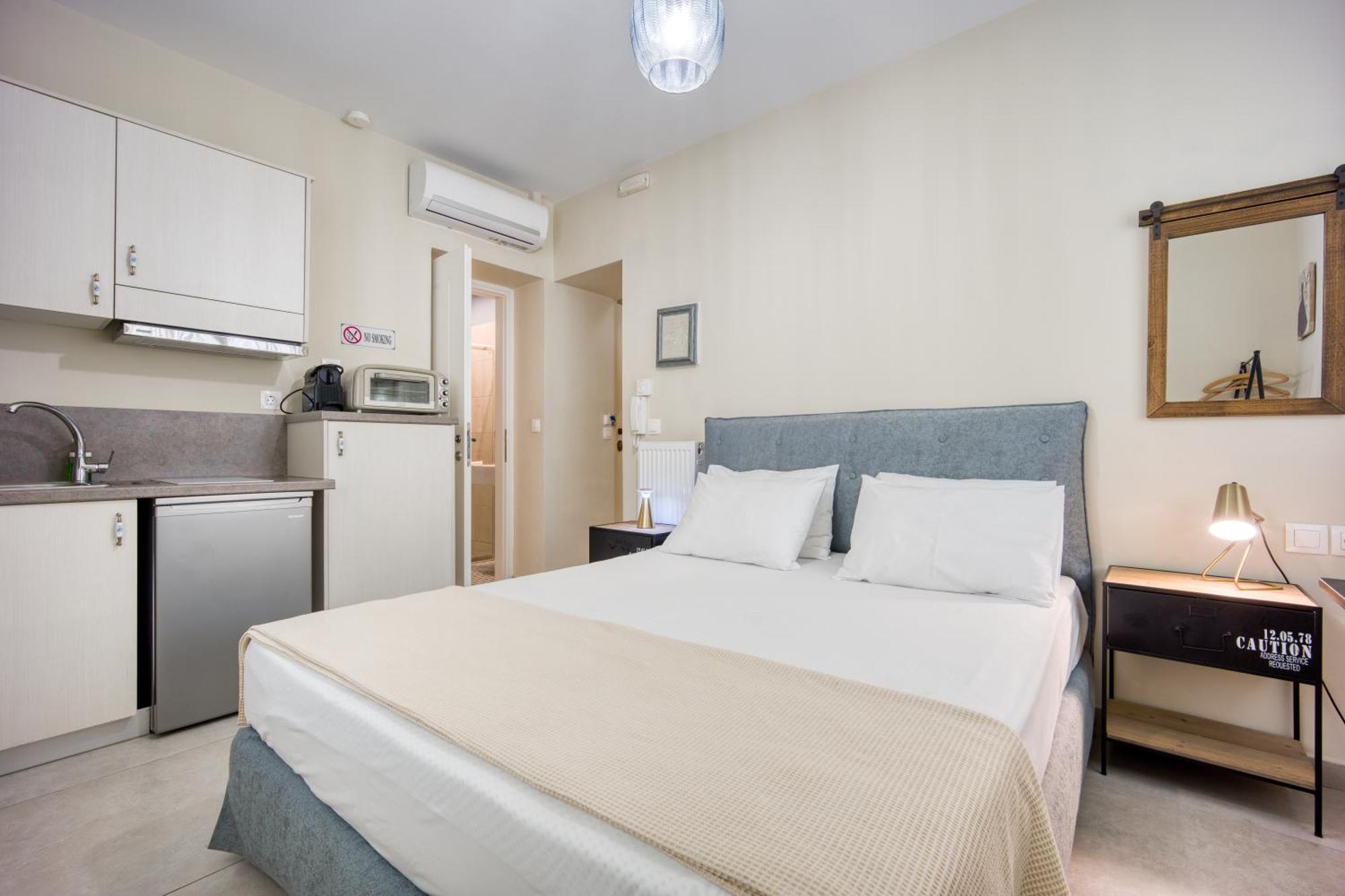 Bentzi...Boutique Apartment 1, Classic Double With Kitchenette, 2 Guests Афины Экстерьер фото
