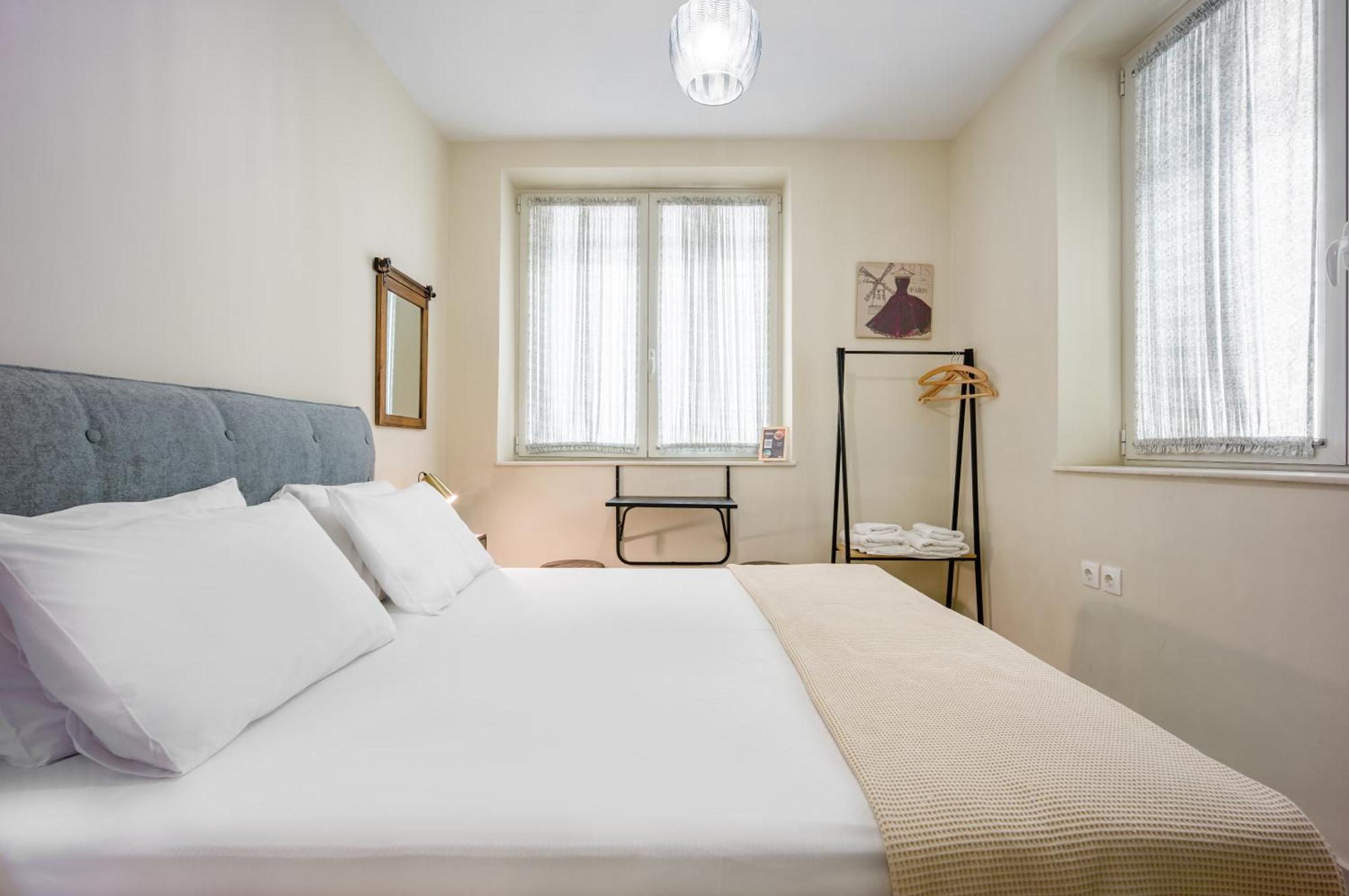 Bentzi...Boutique Apartment 1, Classic Double With Kitchenette, 2 Guests Афины Экстерьер фото